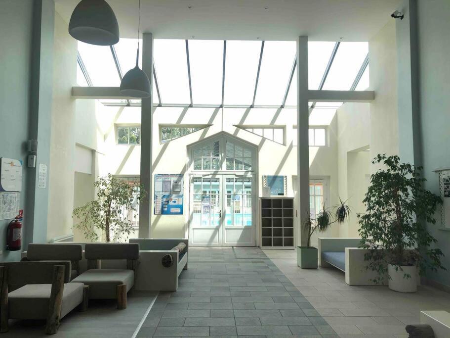 Appartement 2 Chambres Couleur Dune, Piscine, Parking Gratuit Le Touquet Exterior foto